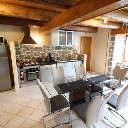 Maison Cosy 3 Chambres, Wifi, Cheminee, Parc 2700m², Proche Puy Mary - Fr-1-742-183