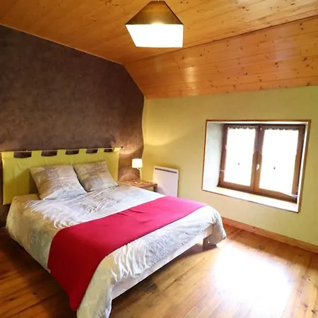 Maison Cosy 3 Chambres, Wifi, Cheminee, Parc 2700m², Proche Puy Mary - Fr-1-742-183 Saint-Hippolyte (Cantal)